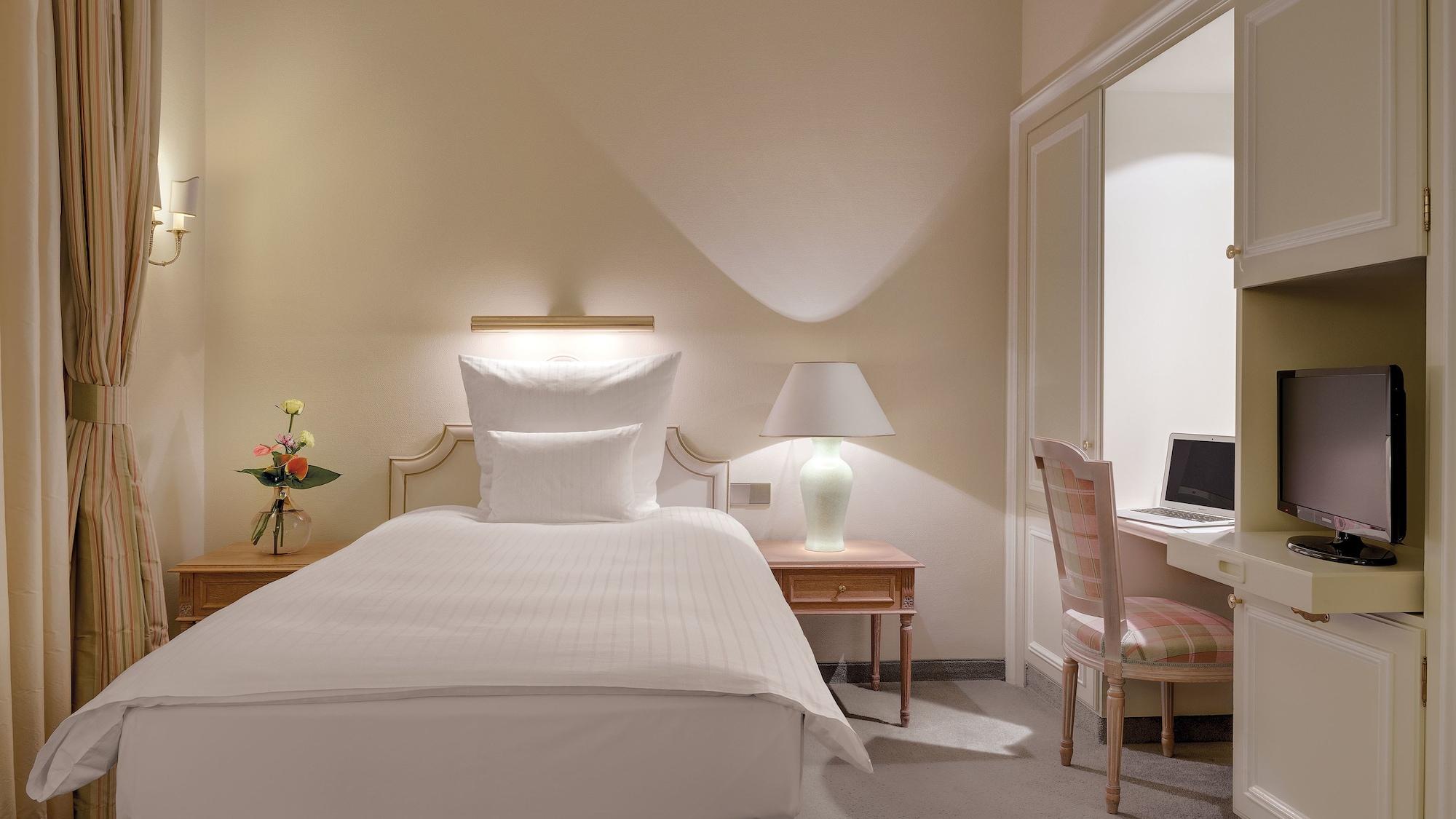 Excelsior By Geisel Hotel 4*